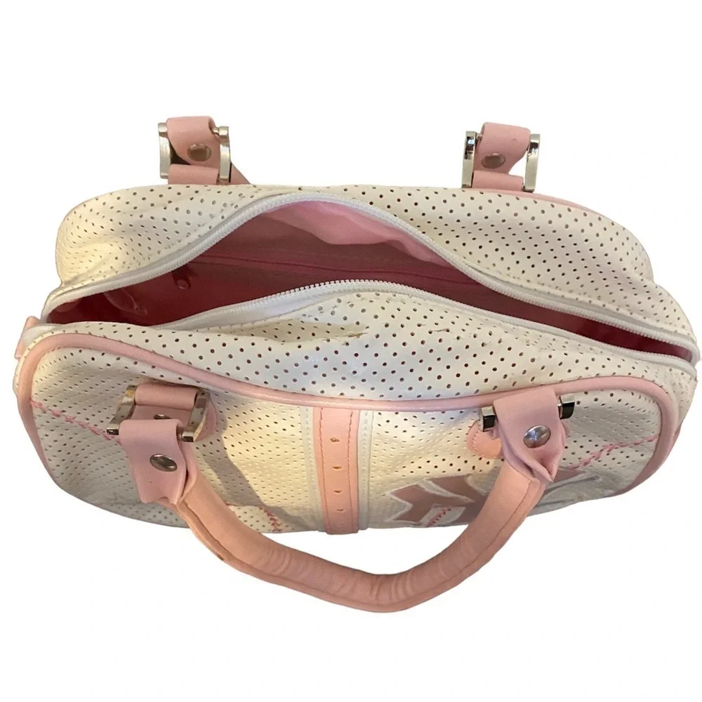 pink and white yankee bag